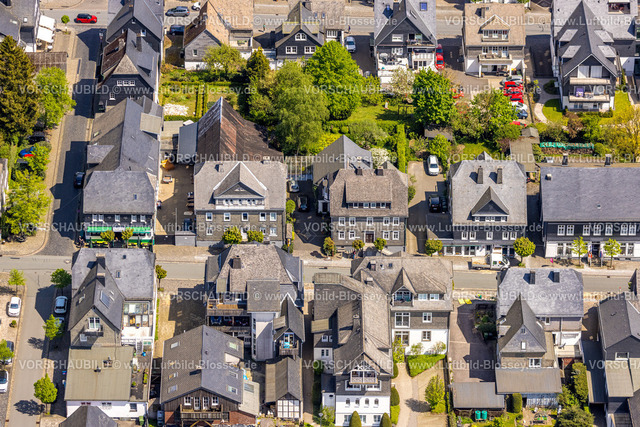 Schmallenberg240505426 | Luftbild, Hotel Stoffels und Wohnhäuser Weststraße, Schmallenberg, Sauerland, Nordrhein-Westfalen, Deutschland