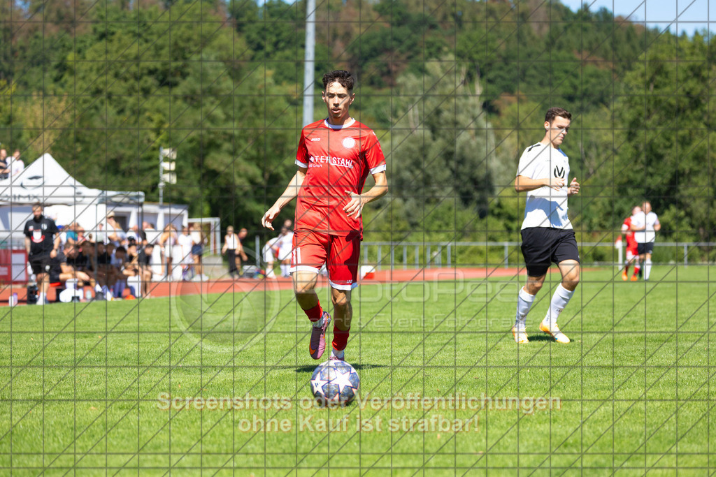 20260906_130551_0060_(c)_by_PhotoPeet | #,1.FC Donzdorf II (rot) vs. SGM Jebenhausen-Bezgenriet (weiß), Fußball, Kreisliga A3 - Bezirk Neckar/Fils, 02. Spieltag, Saison 2026/2027, Rasenplatz Lautertal Stadion, Süßener Straße 16, 73072 Donzdorf, 06.09.2026 - 13:00 Uhr,Foto: PhotoPeet / Sport- &amp; Eventfotografie / Peter Harich