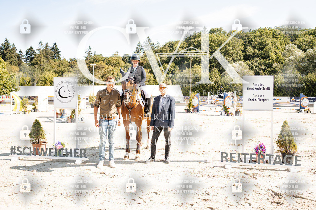 CK704816 | Turnierfotografie Pferdefotografie Trier Rheinland-Pfalz Pferdesport Reitsport Tierfotografie Sportfotografie Pferdevideo Pferdevideografie Equestrianvideography equestrianphotography  - Realisiert mit Pictrs.com