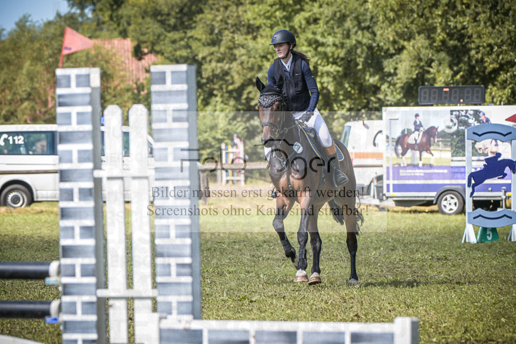 DOS_0314 | Entdecke hochwertige Reitturnierfotos von Foto Oger. Professionell, emotional und authentisch – jetzt Lieblingsmomente im Shop bestellen.Deutschlandweite Turnierfotografie. - Realisiert mit Pictrs.com