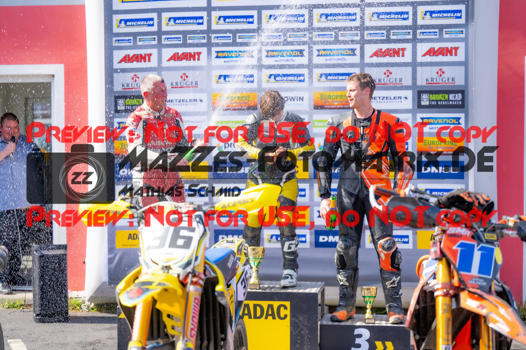 MaZZes_FotoMatrix_240714_6021986_0676 | S3