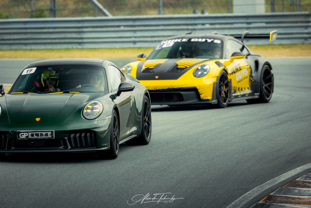 Zandvoort 2026 | Entdecken Sie die faszinierende Welt von Alexander Tschuncky Arts: Kreative Fotografie, atemberaubende Automobilkunst und hochwertiger Bilderdruck. Lassen Sie sich inspirieren! - Realisiert mit Pictrs.com