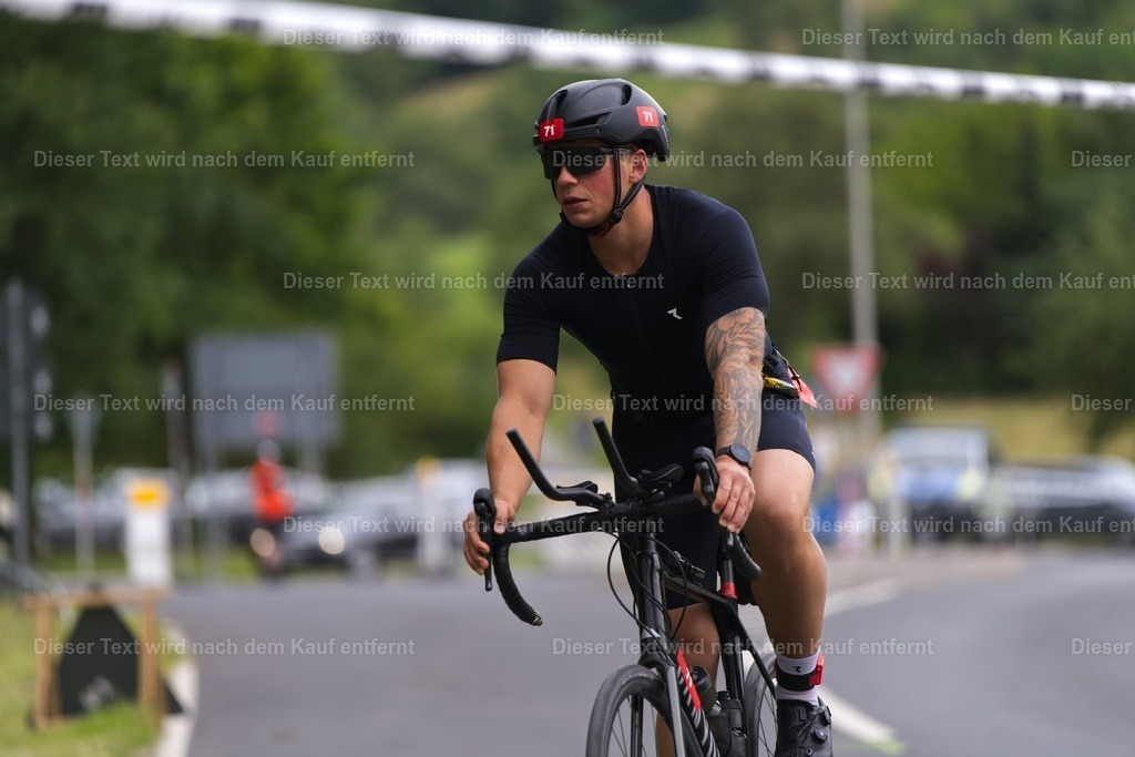 triathlon_wuerzburg_r_2026_06_14-860 | Shop für Fotos von Sportevents z.B. Obstacle Course Racing, OCR, Triathlon, Trail Run und MTB - Realisiert mit Pictrs.com