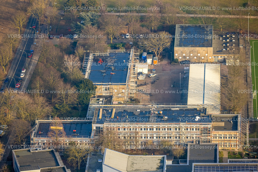Neukirchen-Vluyn260101296 | Luftbild, Schulzentrum mit Baustelle Erweiterungsbau, Julius-Stursberg-Gymnasium und Städtische Gesamtschule Niederberg, Sportzentrum SG Neukirchen-Vluyn, Vluyn, Neukirchen-Vluyn, Ruhrgebiet, Nordrhein-Westfalen, Deutschland