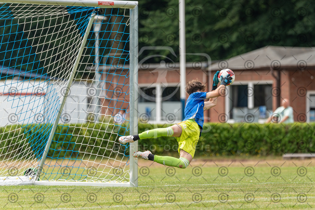 _DSC7821 | Professionelle Fußball- und Sportfotografie. Spielbilder online ansehen und kaufen – Einzelbilder oder komplette Galerien in hoher Qualität. - Realisiert mit Pictrs.com