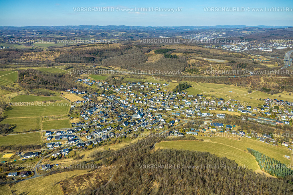 Wenden250307647Hillmicke | Luftbild, Waldgebiet und Wohngebiet Ortsansicht Ortsteil Hillmicke, Wenden, Sauerland, Nordrhein-Westfalen, Deutschland