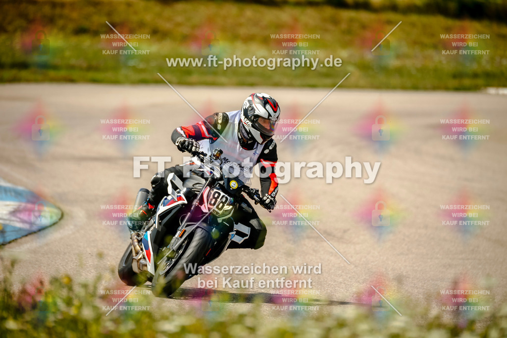 Chambley Juli-2913 | Hier findet Ihr Bilder von Touristenfahrten auf der Nürburgring Nordschleife oder von anderen Veranstaltungen die ich besucht habe. Viel Spass beim Durch Schauen 