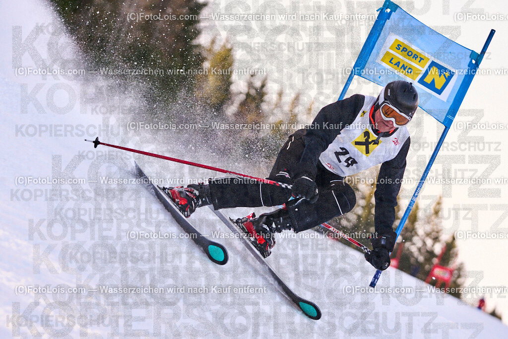 ALP0382_MastersCup-RTL-I_LKHF_Geyer Karl | NÖ Raiffeisen MastersCup, Jugend - Damen - Herren, Riesentorlauf-Rennen 1 auf der Fuchswaldpiste, durchführender Verein: Schiklub Lackenhof, So 9. Februar 2025.