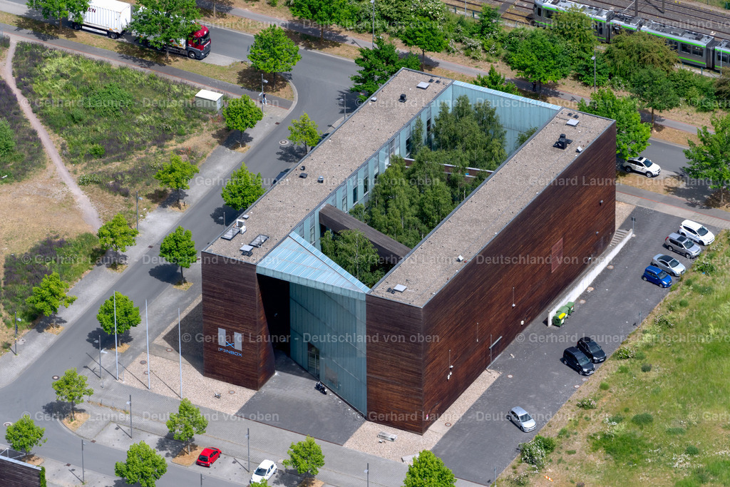4030745 | HANNOVER 02.06.2020 Pavillion " FINBOX " auf dem Messegelände im Ortsteil Bemerode in Hannover im Bundesland Niedersachsen, Deutschland. Weiterführende Informationen bei: Arc Architects,  Deutsche Messe,  EpicWork AG,  Flohr &amp; von Richthofen Land- und Forstimmobilien,  Hannover.de Internet Gesellschaft mit beschränkter Haftung. // Extension building site for a pavilion " FINBOX " in the district Bemerode in Hannover in the state Lower Saxony, Germany. Further information at: Arc Architects,  Deutsche Messe,  EpicWork AG,  Flohr &amp; von Richthofen Land- und Forstimmobilien,  Hannover.de Internet Gesellschaft mit beschraenkter Haftung. Foto: Gerhard Launer