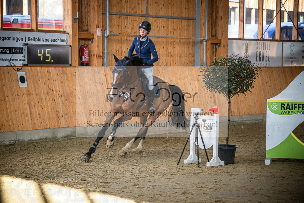 DOS_2117 | Entdecke hochwertige Reitturnierfotos von Foto Oger. Professionell, emotional und authentisch – jetzt Lieblingsmomente im Shop bestellen.Deutschlandweite Turnierfotografie. - Realisiert mit Pictrs.com