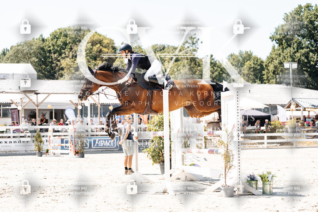 CK900122 | Turnierfotografie Pferdefotografie Trier Rheinland-Pfalz Pferdesport Reitsport Tierfotografie Sportfotografie Pferdevideo Pferdevideografie Equestrianvideography equestrianphotography  - Realisiert mit Pictrs.com