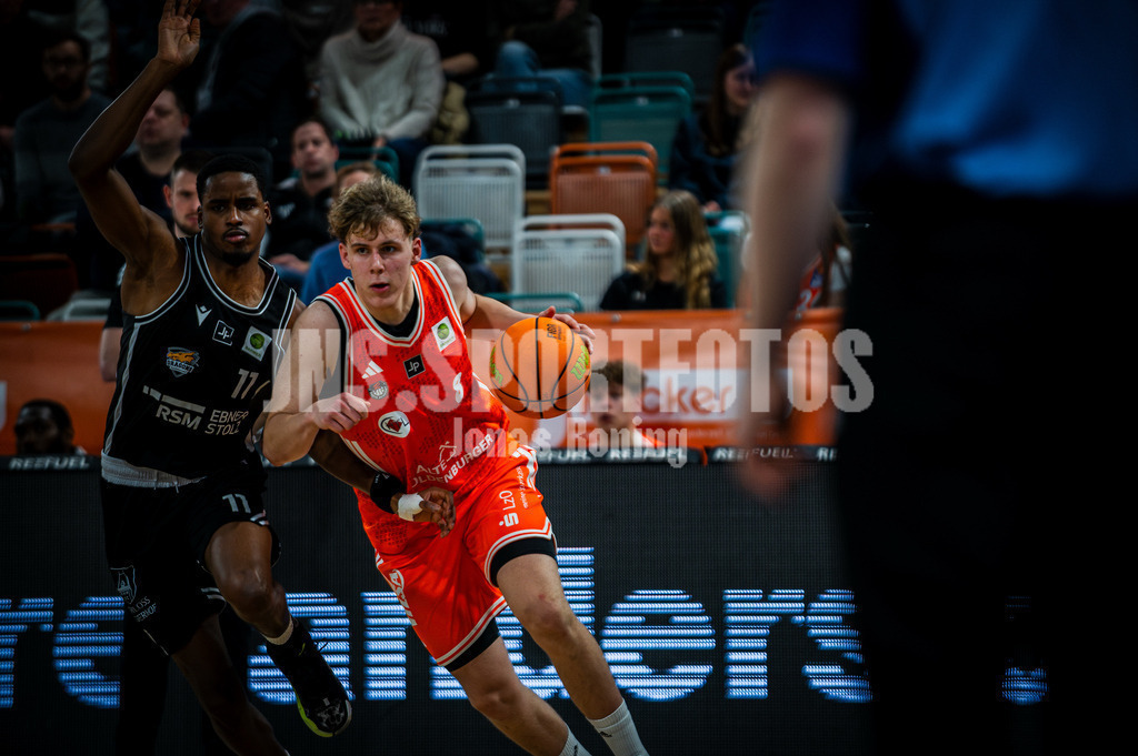 Rasta-38 | jns.sportfotos - Realisiert mit Pictrs.com