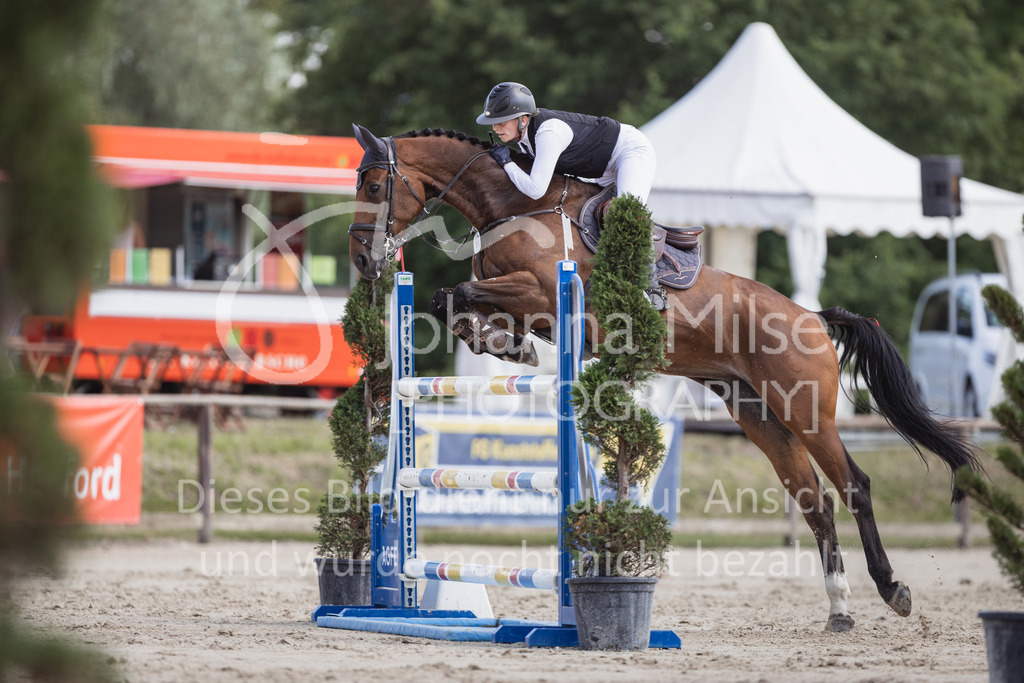 230625_PfSpTa_M1-Stil-598 | Deine schönsten Turniermomente als professionelle Fotos! Entdecke hochwertige Pferdesport-Fotografie im Online-Shop. Jetzt Fotos finden & bestellen!