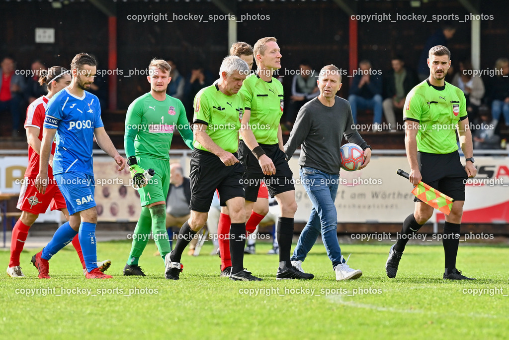FC KAC 1909 vs. SAK 26.10.2022 | Schrittesser Johann, Maier Christian, Haraga Michael Angelo, Referees, Klaus Mitterdorfer Kärntner Fussballpräsident, 