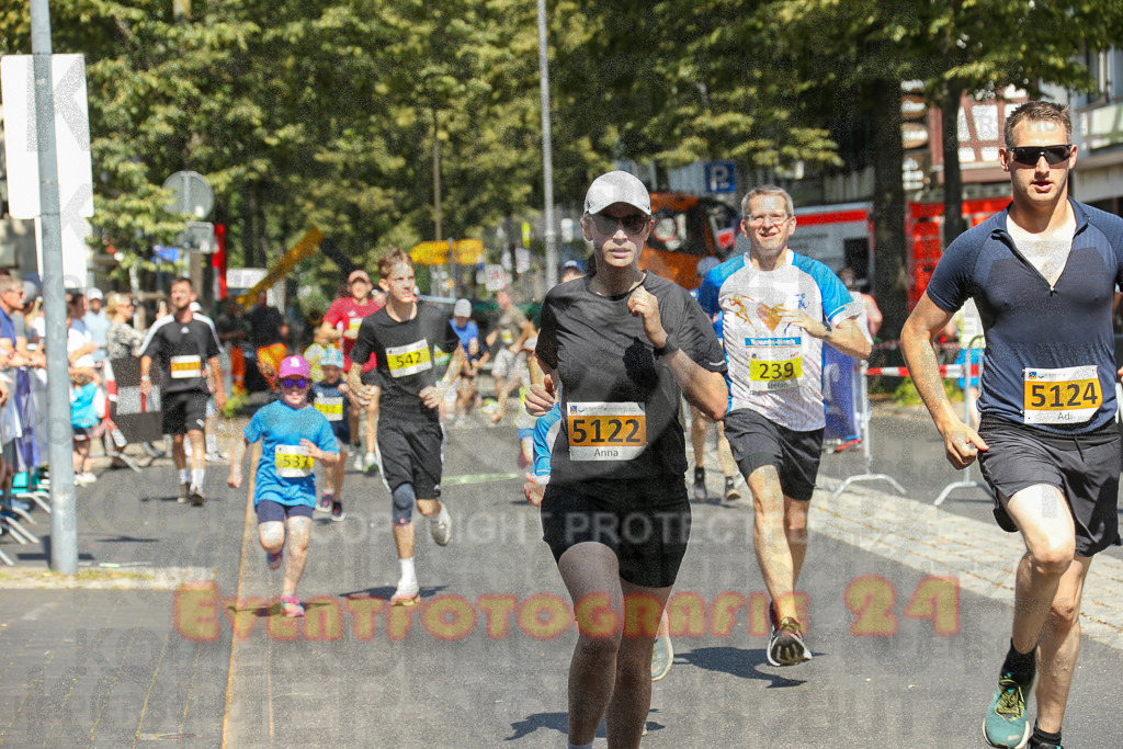 250621_1048_EX1_2670 | Sportfotografie im Rhein-Sieg Kreis, Köln, Bonn, NRW, Rheinland Pfalz, Hessen, etc. Unser Tätigkeitsfeld umfasst den Laufsport vom Volkslauf über den Marathon, Duathlon, Triathon bis zum Ultralauf wie Kölnpfad Ultra oder Schindertrail.
