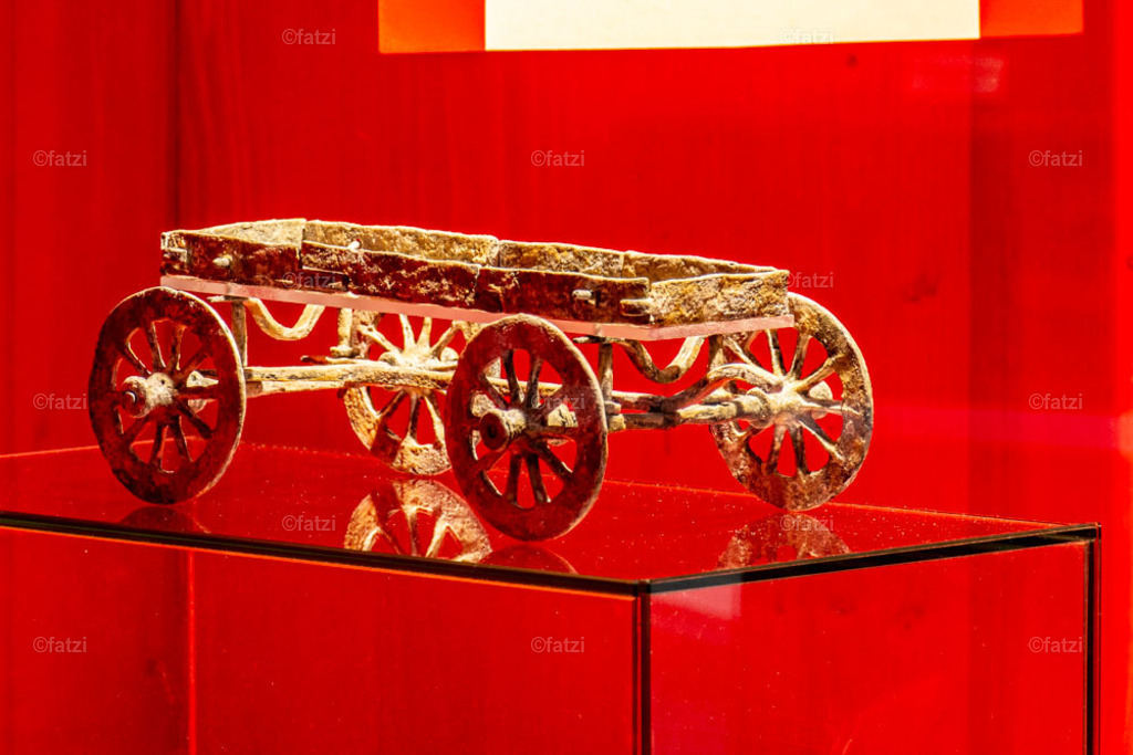 Bergbau-Museum Innen _fatzi_20230908-142536 K | Fatzi Bilder-Archiv! 
Die Bilder sind für private Nutzung lizenzfrei. Die kommerzielle Nutzung ist möglich und erwünscht, jedoch bitte ich um vorherige Kontaktaufnahme per E-Mail (info@fatzi.at) oder unter +43 650 7828269 - Realisiert mit Pictrs.com