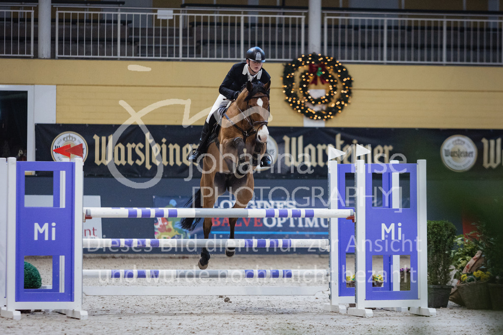 221217_Warstein_Stil-M-236 | Deine schönsten Turniermomente als professionelle Fotos! Entdecke hochwertige Pferdesport-Fotografie im Online-Shop. Jetzt Fotos finden & bestellen!