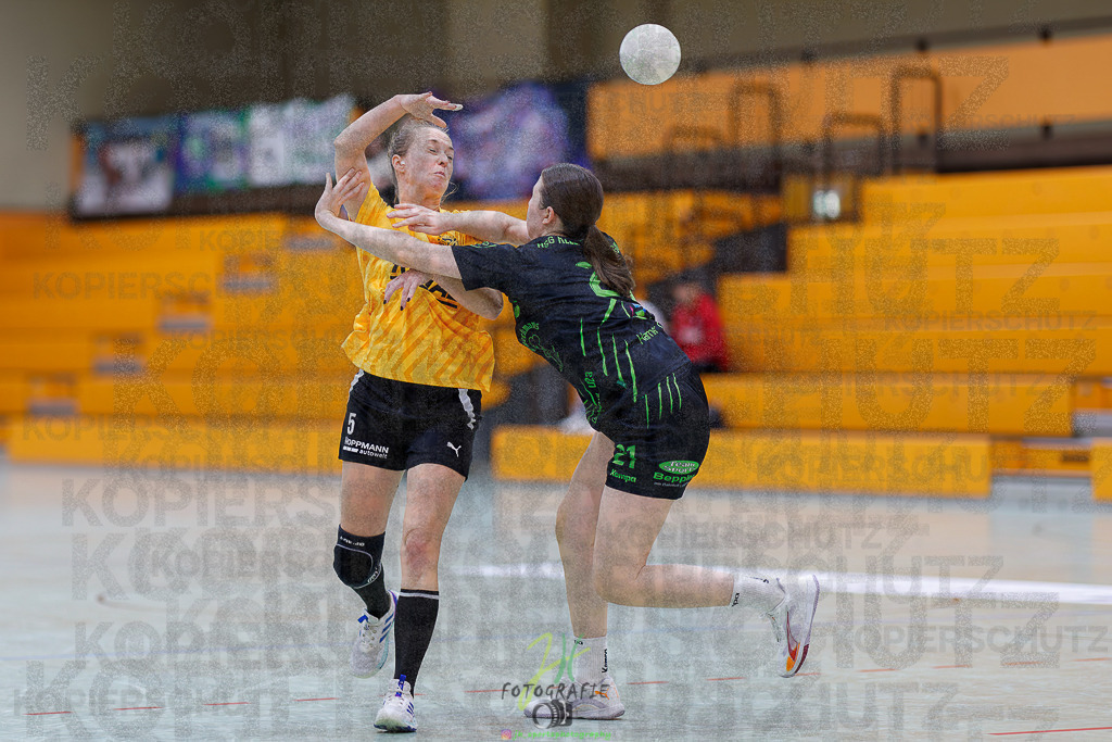 Frauen Oberliga Mitte (HHV); HSG Kleenheim/Langgöns II - HSG Eibelshausen/Ewersbach | Frauen Oberliga Mitte (HHV); HSG Kleenheim/Langgöns II - HSG Eibelshausen/Ewersbach am 01.11.2025 in Oberkleen (Weidig-Halle)Photo © 2025 - Jörg Heinrich - Realisiert mit Pictrs.com