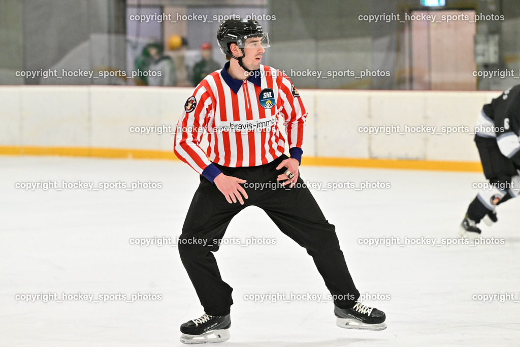 Kuss & Kuss Kings vs. Golden Bulls | Wolfgang Puff Referee, Kuss &amp; Kuss Kings vs. Golden Bulls, Kuss &amp; Kuss Kings vs. Golden Bulls am 30.05.2025 in Ferlach (HTC Eishalle Ferlach), Austria, (Photo by Bernd Stefan)