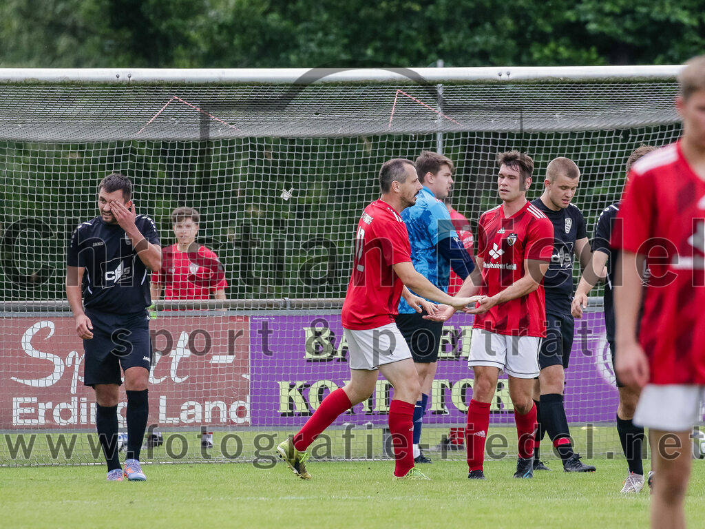 2023-07-30_026_FC_Lengdorf_II_gegen_SG_Anzing_Parsdorf | Lengdorf, Deutschland, 30.07.2023:
Fußball, Kreisliga 2023 / 2024, 1. Spieltag, FC Lengdorf gegen SpVgg Altenerding, Endergebnis: 0:1

Foto: Christian Riedel / fotografie-riedel.net