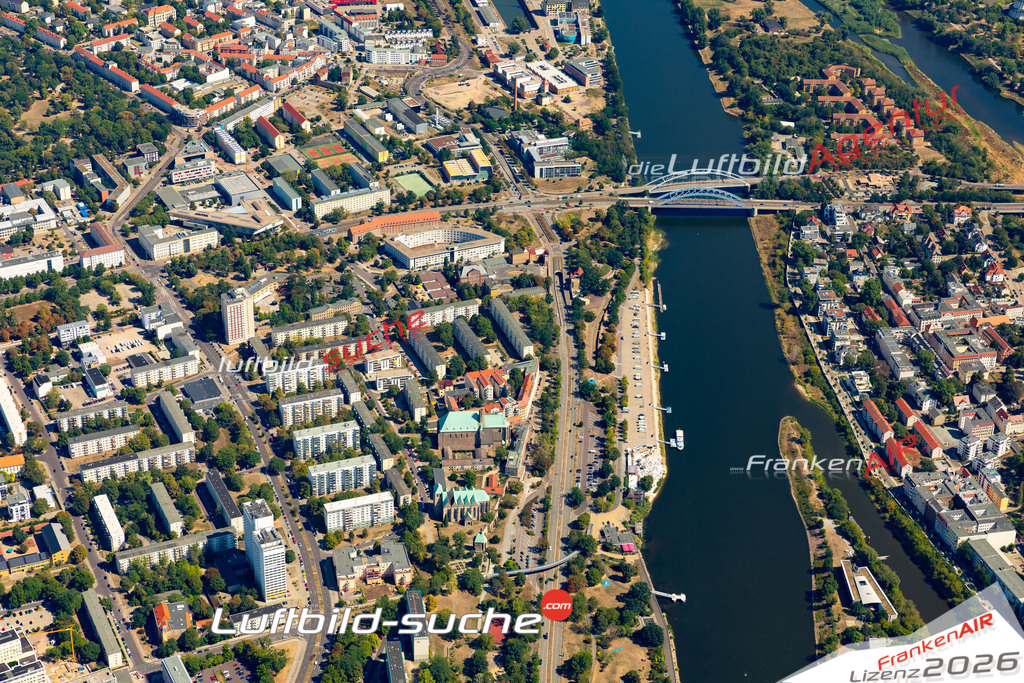 Das Luftbild der Stadt Magdeburg wurde 2022 vom Flugzeug heraus erstellt (keine Drohnen-Aufnahmen) Aufnahmehöhe ca.450 Meter- hohe Bildauflösung und Druck-Qualität. Garantiert!