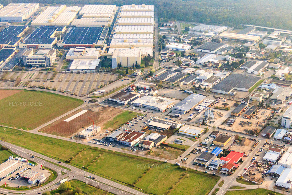 Luftbild: Industriegebiet Altrottstr in Walldorf im Bundesland Baden-Württemberg in Deutschland. Foto: IMG_49440.jpg vom 06.04.2012 durch Werner Riehm/FLY-FOTO.de