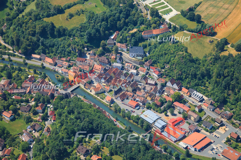 Luftbild von  Waischenfeld - Luftaufnahme wurde 2013 von https://frankenair.de mittels Flugzeug (keine Drohne) erstellt - die Geschenkidee