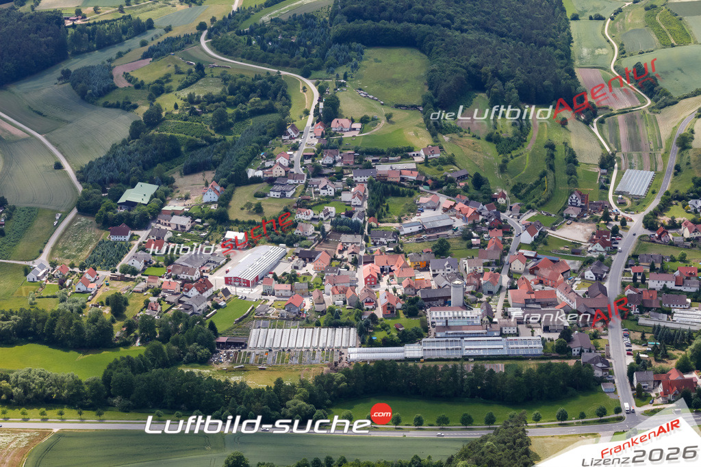 Die Luftaufnahme der Stadt Priesendorf wurde vom UL-Flugzeug heraus erstellt ( keine Drohne )- hohe Auflösung für beste Qualität