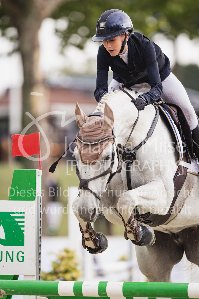 250710_BHO_Stil-L-1-208 | Deine schönsten Turniermomente als professionelle Fotos! Entdecke hochwertige Pferdesport-Fotografie im Online-Shop. Jetzt Fotos finden & bestellen!