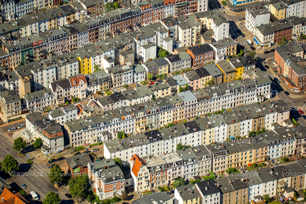 Luebeck15070181 | Mietshäuser von Lübeck, außerhalb der AltstadtSt.Lorenz Nähe Brolinger Platz,  Lübeck, Lübecker Bucht, Hansestadt, Schleswig-Holstein, Deutschland