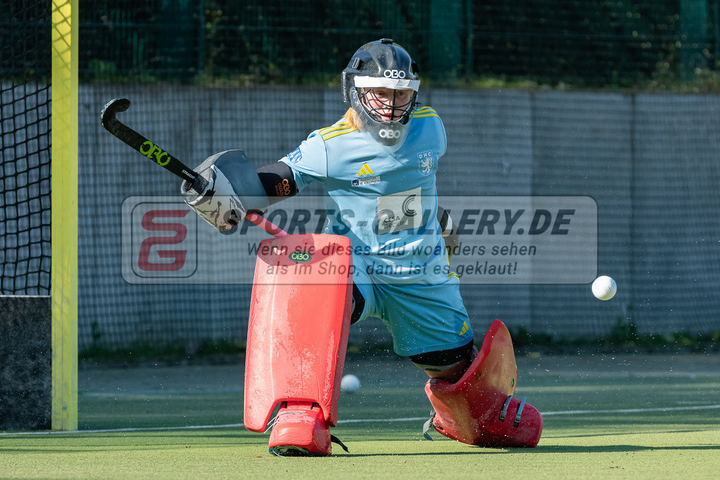 HK_20231007_105024 | 1.Bundesliga Damen Düsseldorfer HC - Großflottbeker THGC am 7.10.2023 DHC, Düsseldorf , Femke Jovy ( Torfrau Düsseldorfer HC #1 )