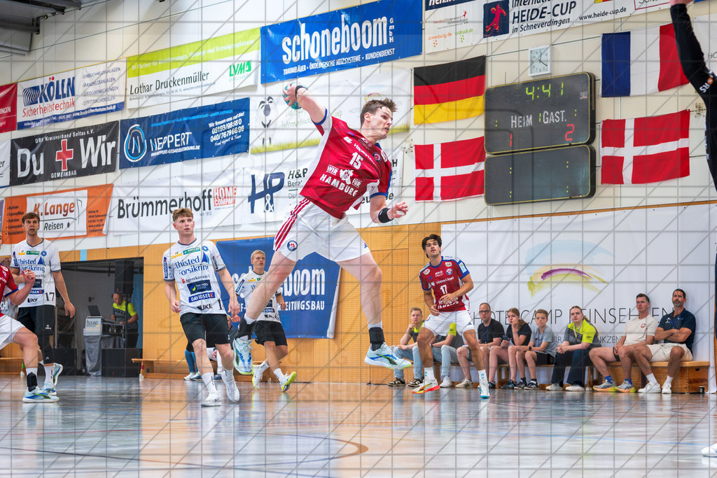 IHC 2026 - Handball-Club Hamburg vs. Mors-Thy Håndbold | Dominik Axmann (Handball-Club Hamburg #15); IHC 2026 - Handball-Club Hamburg vs. Mors-Thy Håndbold am 08.08.26 in Sporthalle KGS, Schneverdingen - Realisiert mit Pictrs.com