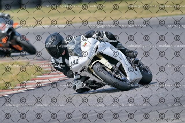 25bt04-1916 | markuskiefer.com - Realisiert mit Pictrs.com