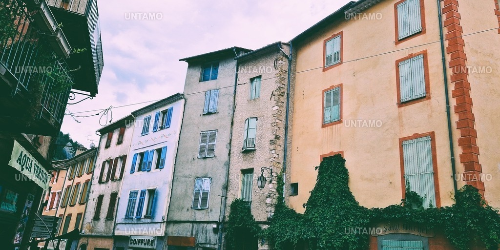 Dorf Häuser Castellane | untamo - Realisiert mit Pictrs.com