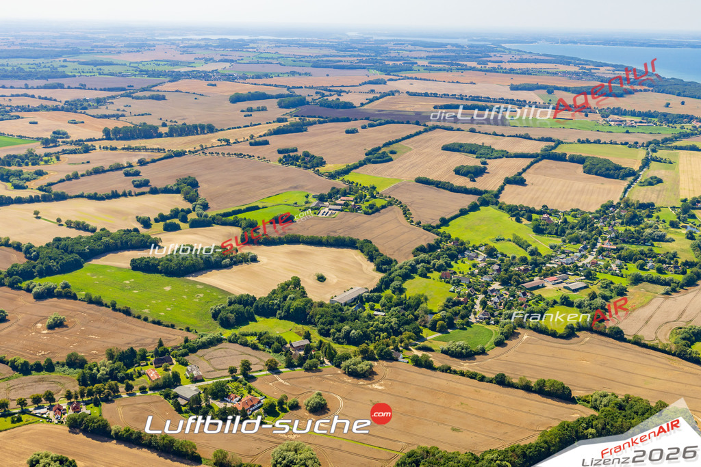Elmenhorst Kalkhorst Bild- Das Luftbild wurde 2025 vom UL-Flugzeug heraus erstellt ( keine Drohne bzw. Drohnenaufnahme ) - Hochauflösende Luftaufnahme -Nicht vergleichbar mit Google Maps oder Satelittenbilder- Die Geschenkidee !Mit Lizenz und Bildrechte bestellbar - CC
