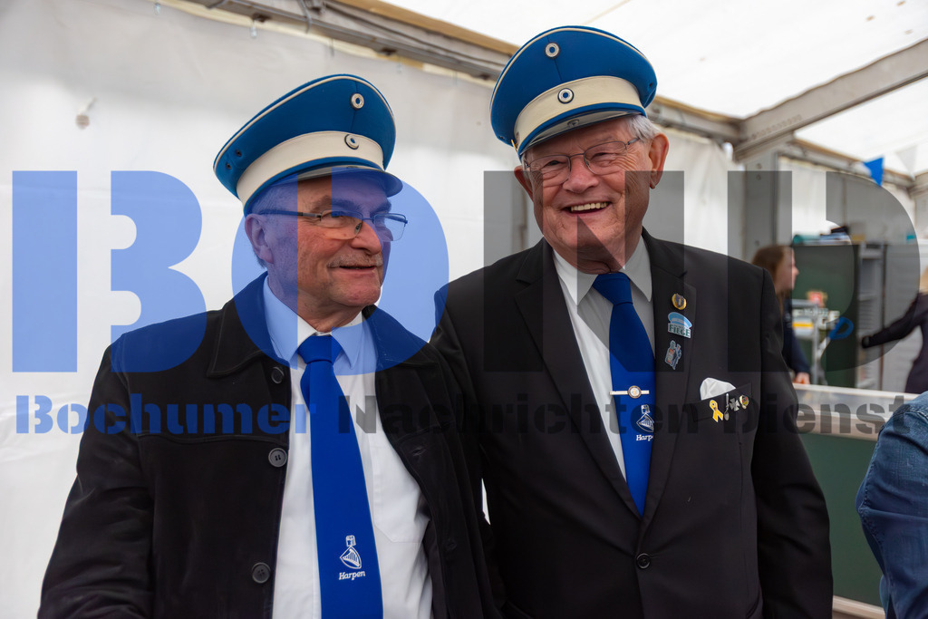 JEM_DORHAR20250425-20 | bond - Realisiert mit Pictrs.com