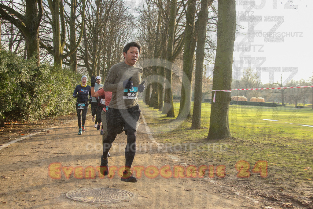 241231_1016_EV4_3620 | Sportfotografie im Rhein-Sieg Kreis, Köln, Bonn, NRW, Rheinland Pfalz, Hessen, etc. Unser Tätigkeitsfeld umfasst den Laufsport vom Volkslauf über den Marathon, Duathlon, Triathon bis zum Ultralauf wie Kölnpfad Ultra oder Schindertrail.