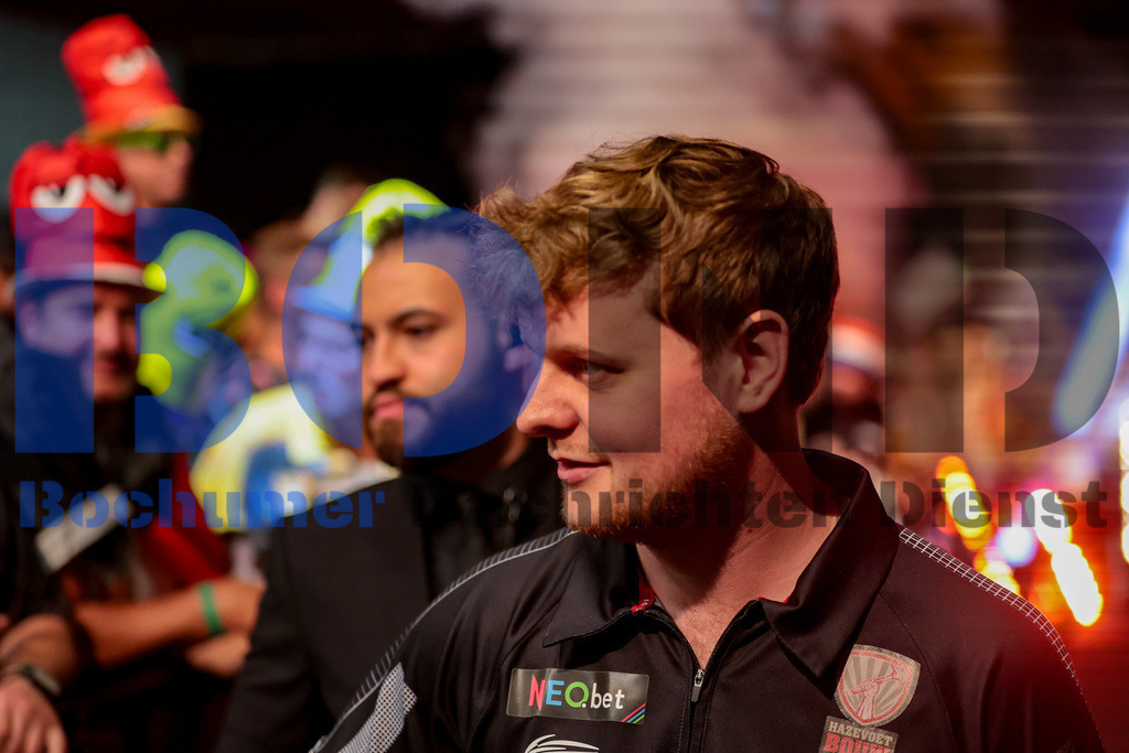 PDC European Darts Open 2024 | {headline}(Foto: Sebastian Sendlak / BOND) - Realisiert mit Pictrs.com