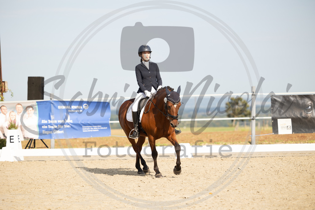 994A1253 | sabrinanicolaifotografie - Realisiert mit Pictrs.com