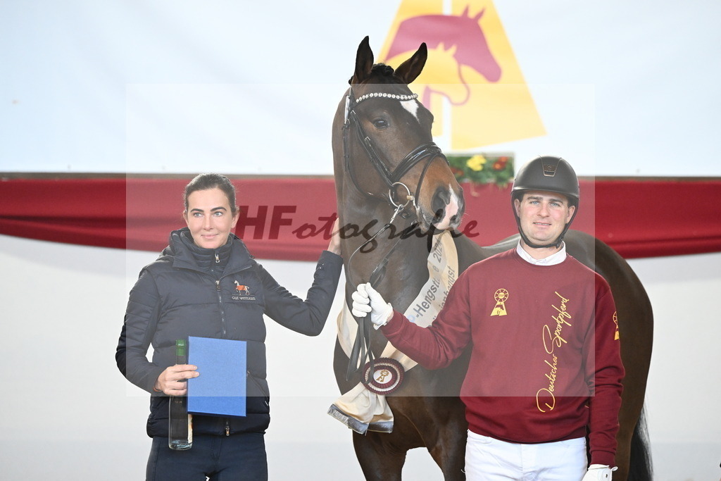 Kat.-Nr. 71 v. Va Bene_Müller_2242680 | hf-fotografie - Realisiert mit Pictrs.com