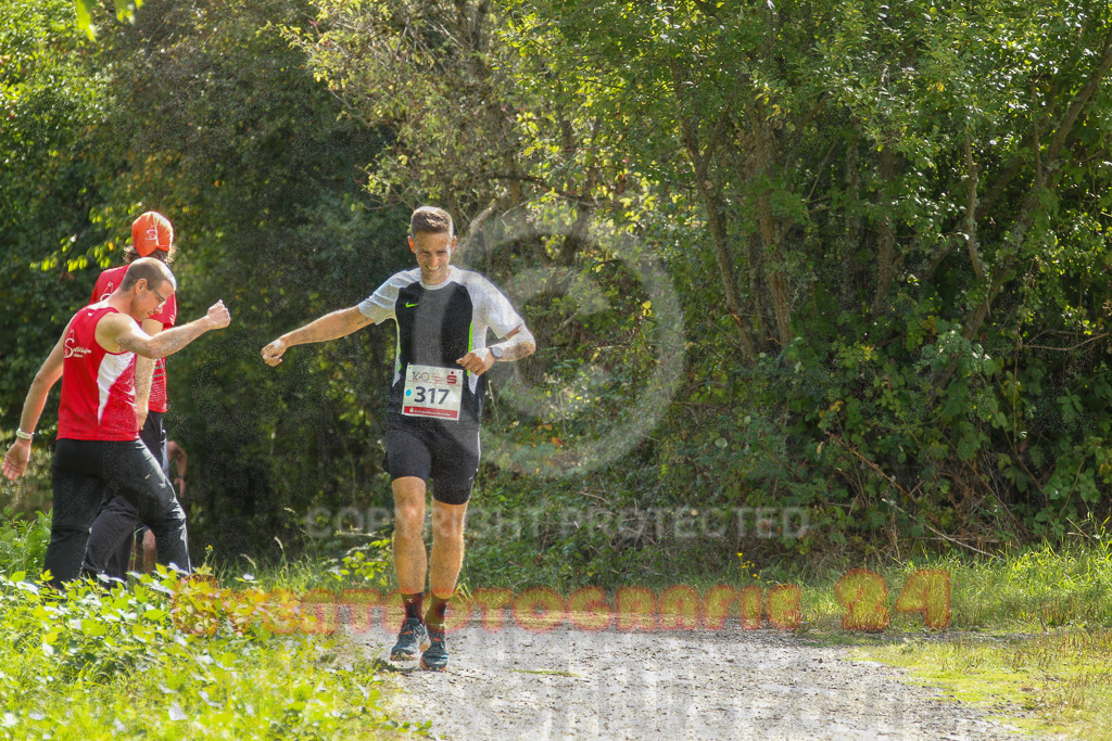 250830_1144_EV4_3611 | Sportfotografie im Rhein-Sieg Kreis, Köln, Bonn, NRW, Rheinland Pfalz, Hessen, etc. Unser Tätigkeitsfeld umfasst den Laufsport vom Volkslauf über den Marathon, Duathlon, Triathon bis zum Ultralauf wie Kölnpfad Ultra oder Schindertrail.