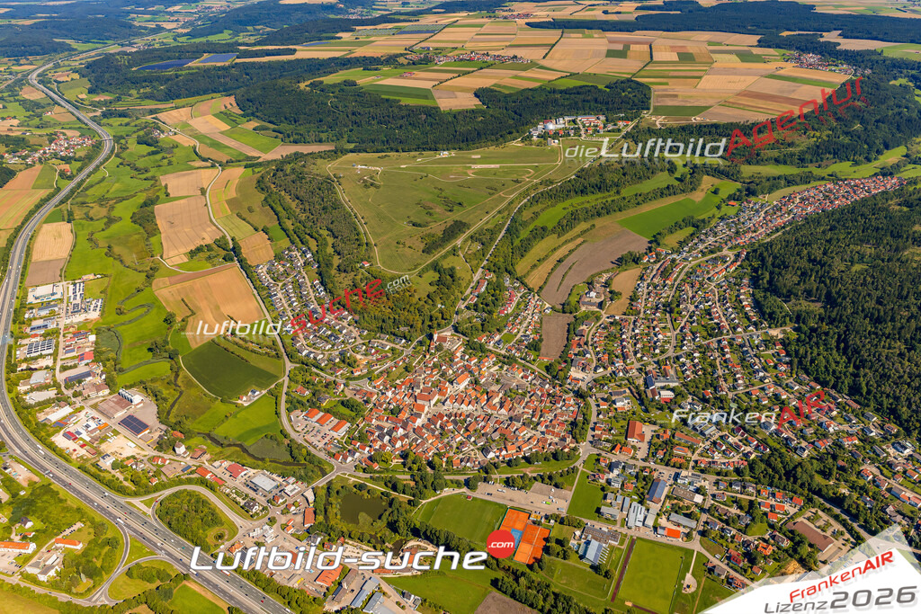 Kalvarienberg Greding Bild- Das Luftbild wurde 2025 vom UL-Flugzeug heraus erstellt ( keine Drohnen Bilder! ) - Hochauflösende Luftaufnahme -Nicht vergleichbar mit Google Maps oder Satelittenbilder- Die Geschenkidee !Mit Lizenz und Bildrechte bestellbar