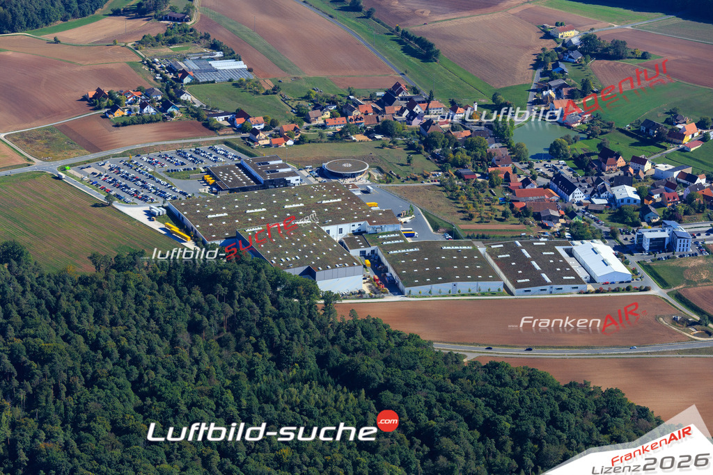 Die Luftaufnahme der Stadt Burgebrach wurde vom UL-Flugzeug heraus erstellt ( keine Drohne )- hohe Auflösung für beste Qualität