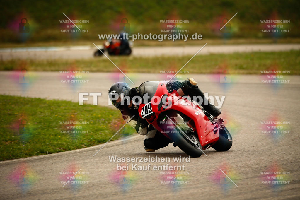 _MOT8175 | Hier findet Ihr Bilder von Touristenfahrten auf der Nürburgring Nordschleife oder von anderen Veranstaltungen die ich besucht habe. Viel Spass beim Durch Schauen 