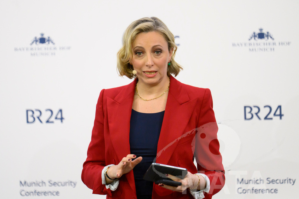 _DWA5894 | MATA IndoCon - Realisiert mit Pictrs.com