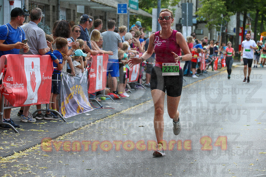 220625_1657_EX1_5564 | Sportfotografie im Rhein-Sieg Kreis, Köln, Bonn, NRW, Rheinland Pfalz, Hessen, etc. Unser Tätigkeitsfeld umfasst den Laufsport vom Volkslauf über den Marathon, Duathlon, Triathon bis zum Ultralauf wie Kölnpfad Ultra oder Schindertrail.