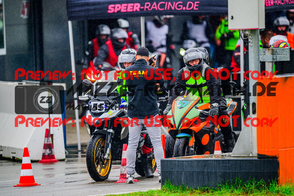 MaZZes_FotoMatrix_240521_6007705_6446 | INST