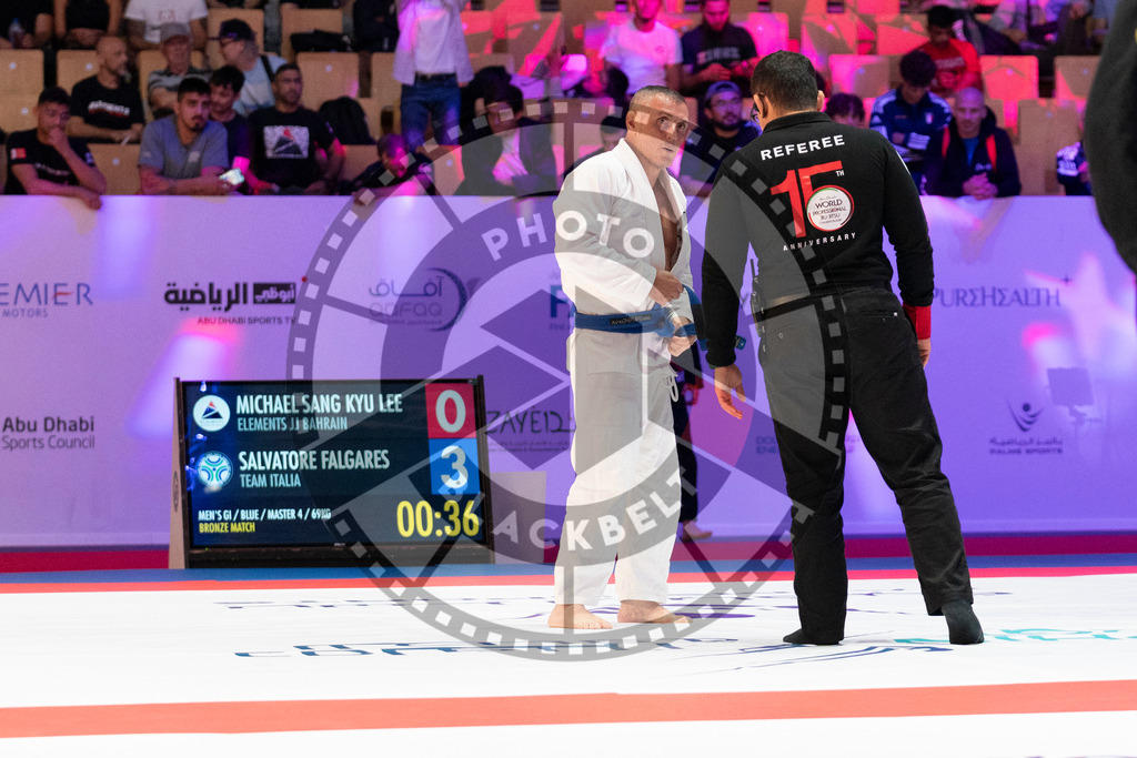 20231106PBB2979 | Fighters compete during the AJP World Master Championship in the Mubadala Arena in Abu Dhabi, Arab United Emirates, on November 6, 2023.