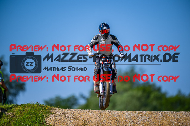 MaZZes_FotoMatrix_230527_2225 | SENIOR