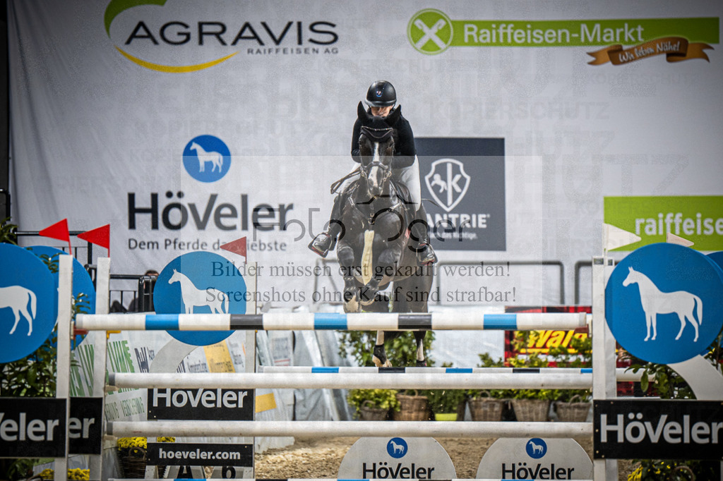 DOS_1843 | Entdecke hochwertige Reitturnierfotos von Foto Oger. Professionell, emotional und authentisch – jetzt Lieblingsmomente im Shop bestellen.Deutschlandweite Turnierfotografie. - Realisiert mit Pictrs.com